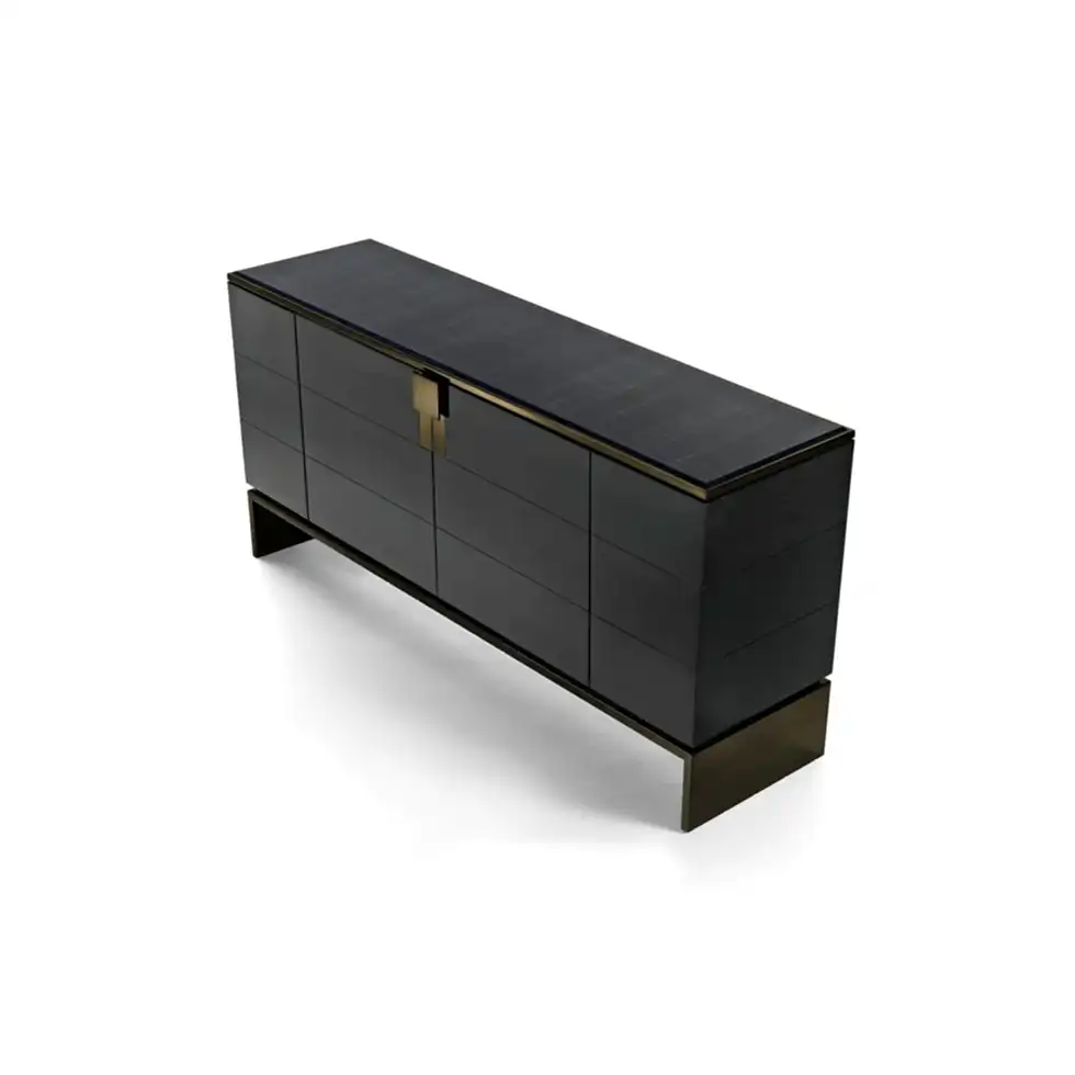 Black and More Konsol